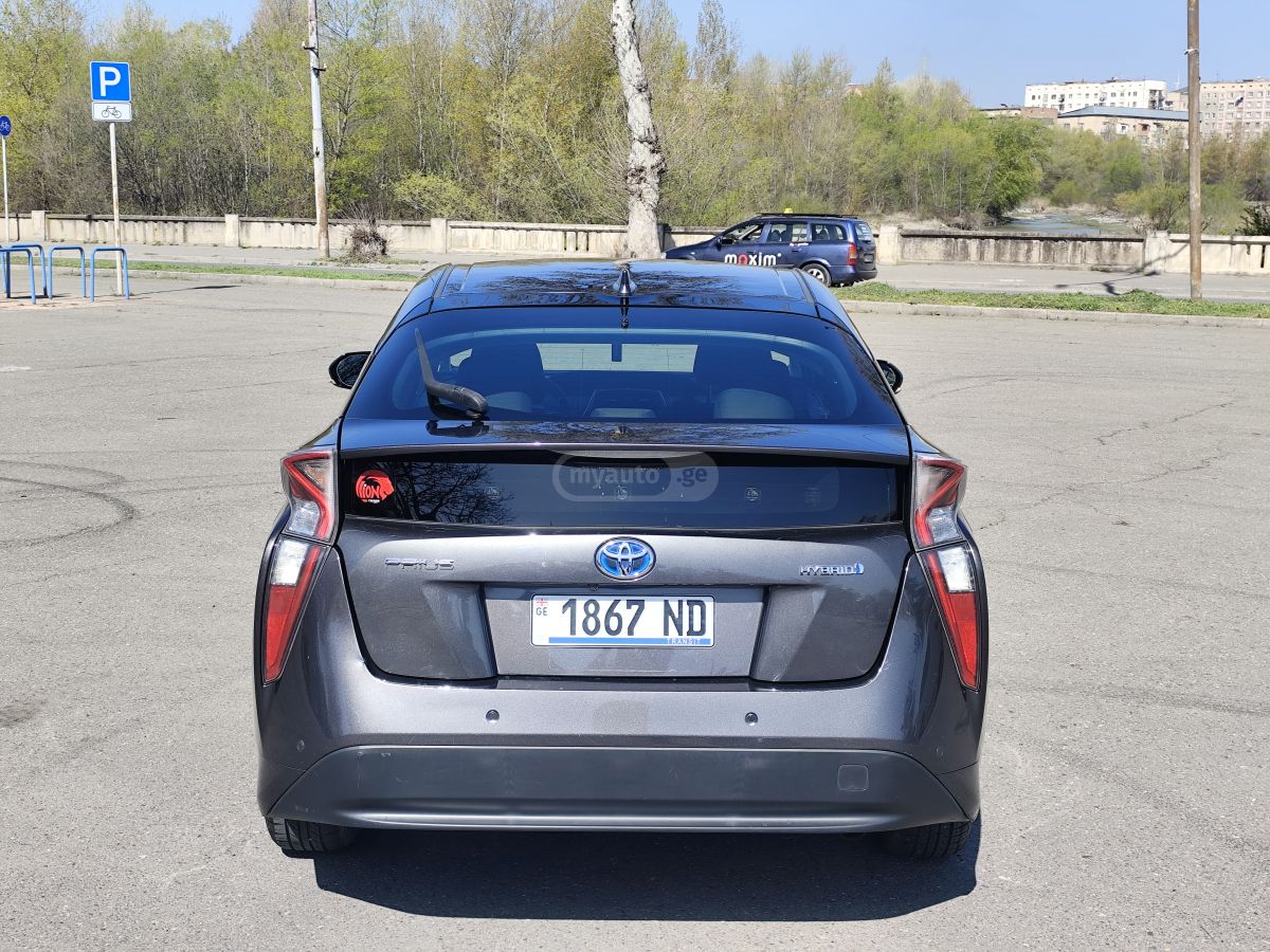 Toyota Prius - фото 4