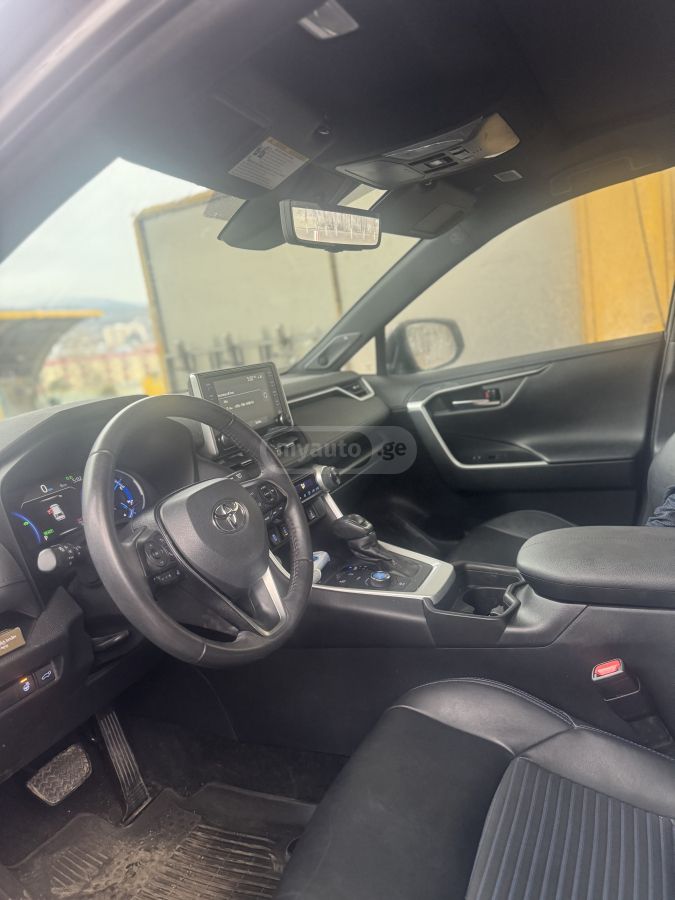 Toyota XSE 4dr All-Wheel Drive CVT — миниатюра 12