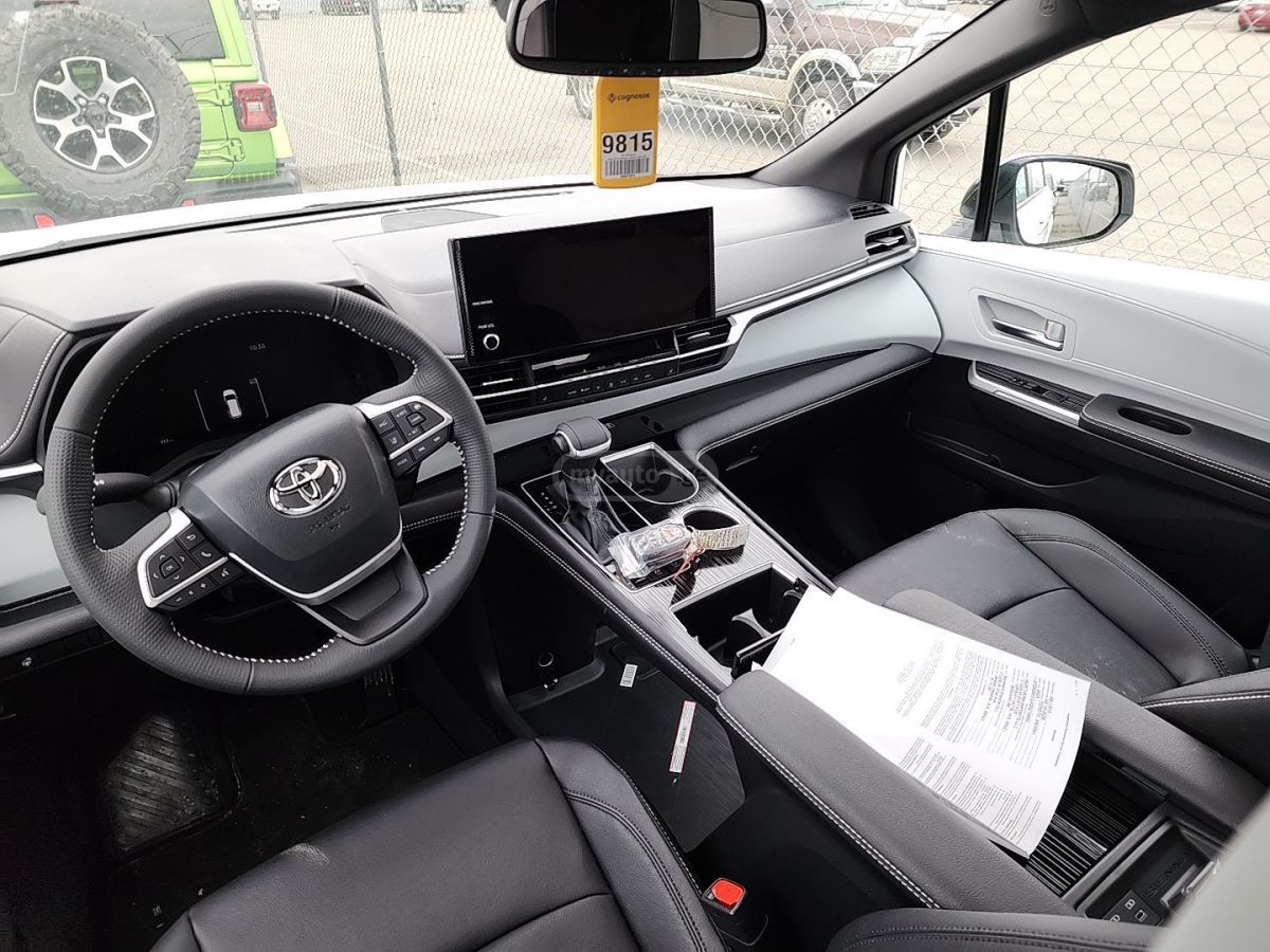 Toyota XSE AWD — миниатюра 5