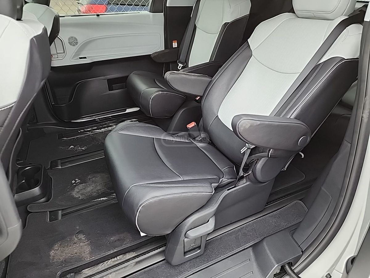 Toyota XSE AWD — миниатюра 6