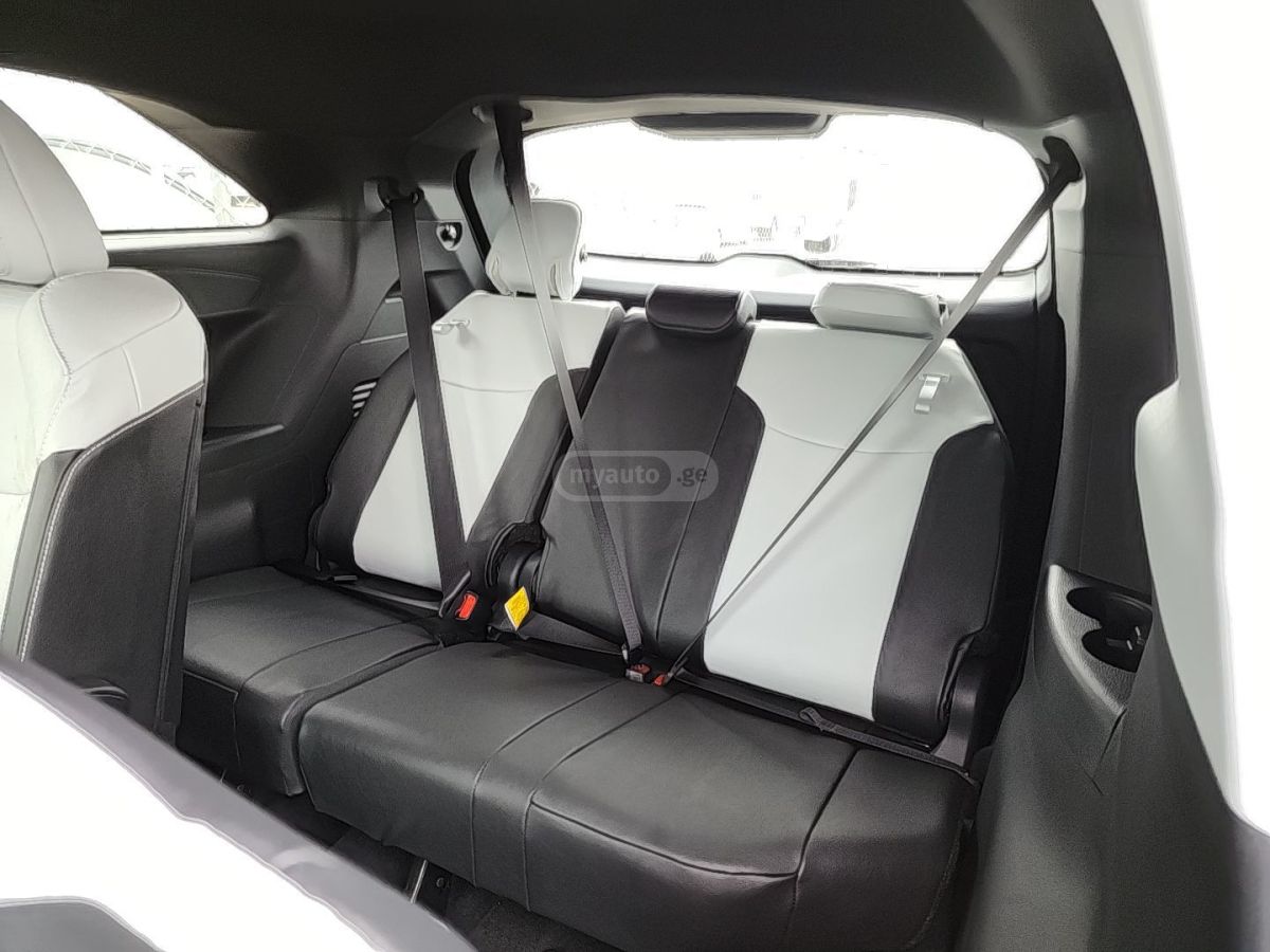 Toyota XSE AWD — миниатюра 7