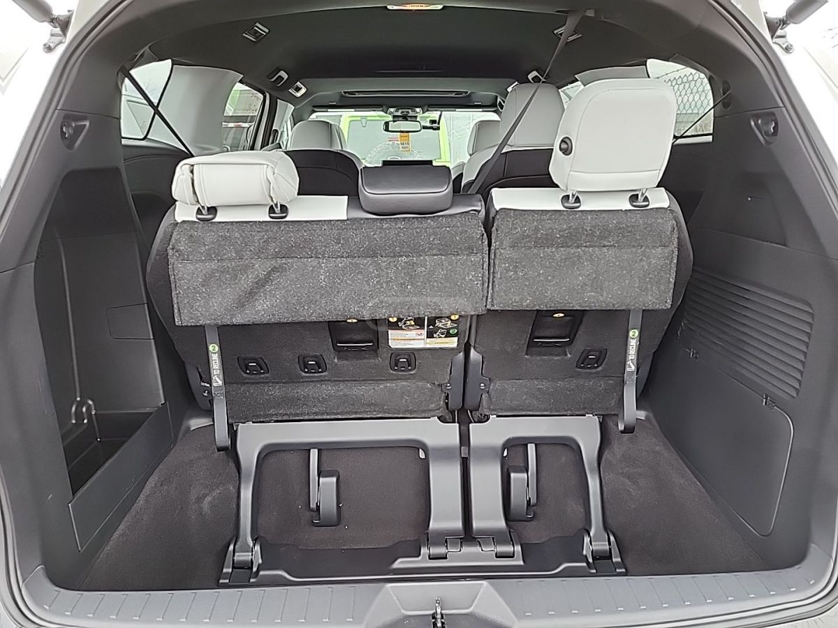 Toyota XSE AWD — миниатюра 8