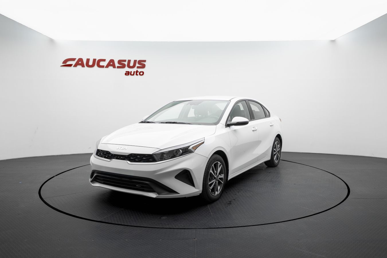 Kia Forte - фото 1