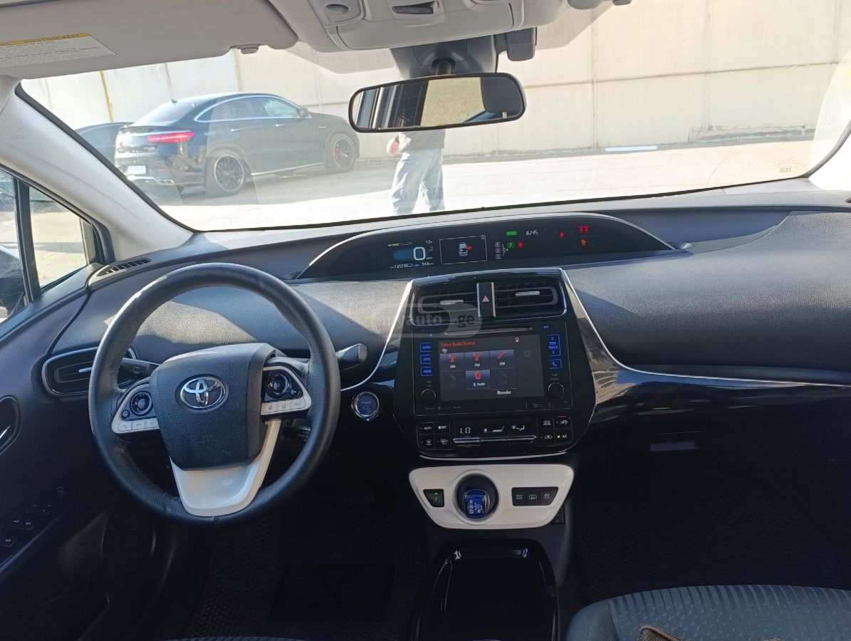 Toyota Prius Prime - фото 6