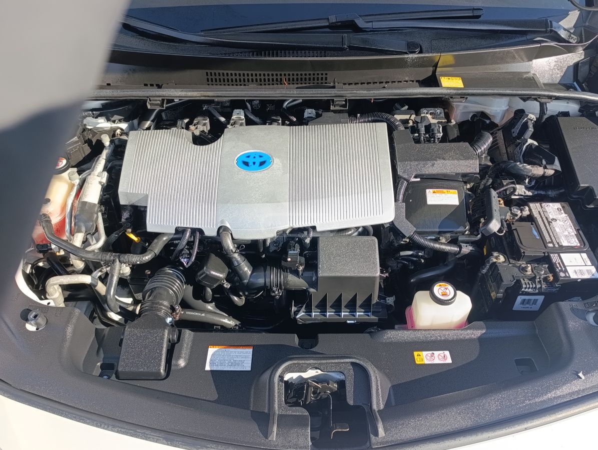 Toyota Prius Prime - фото 7