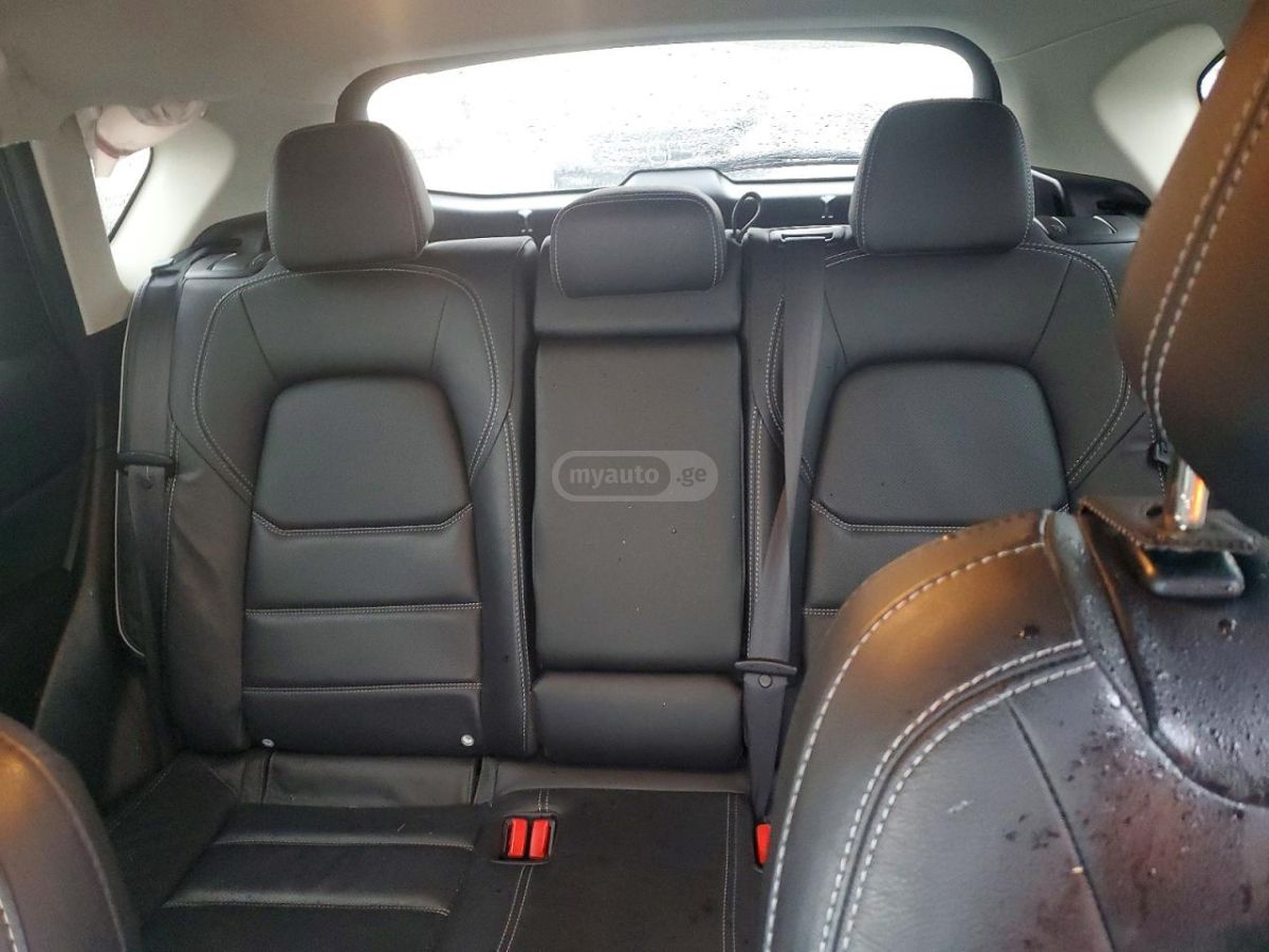 Mazda CX-30 - фото 10