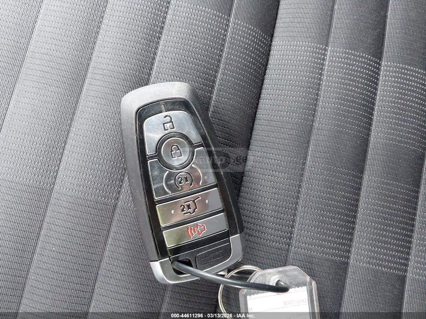 Ford Explorer 2025 — миниатюра 10