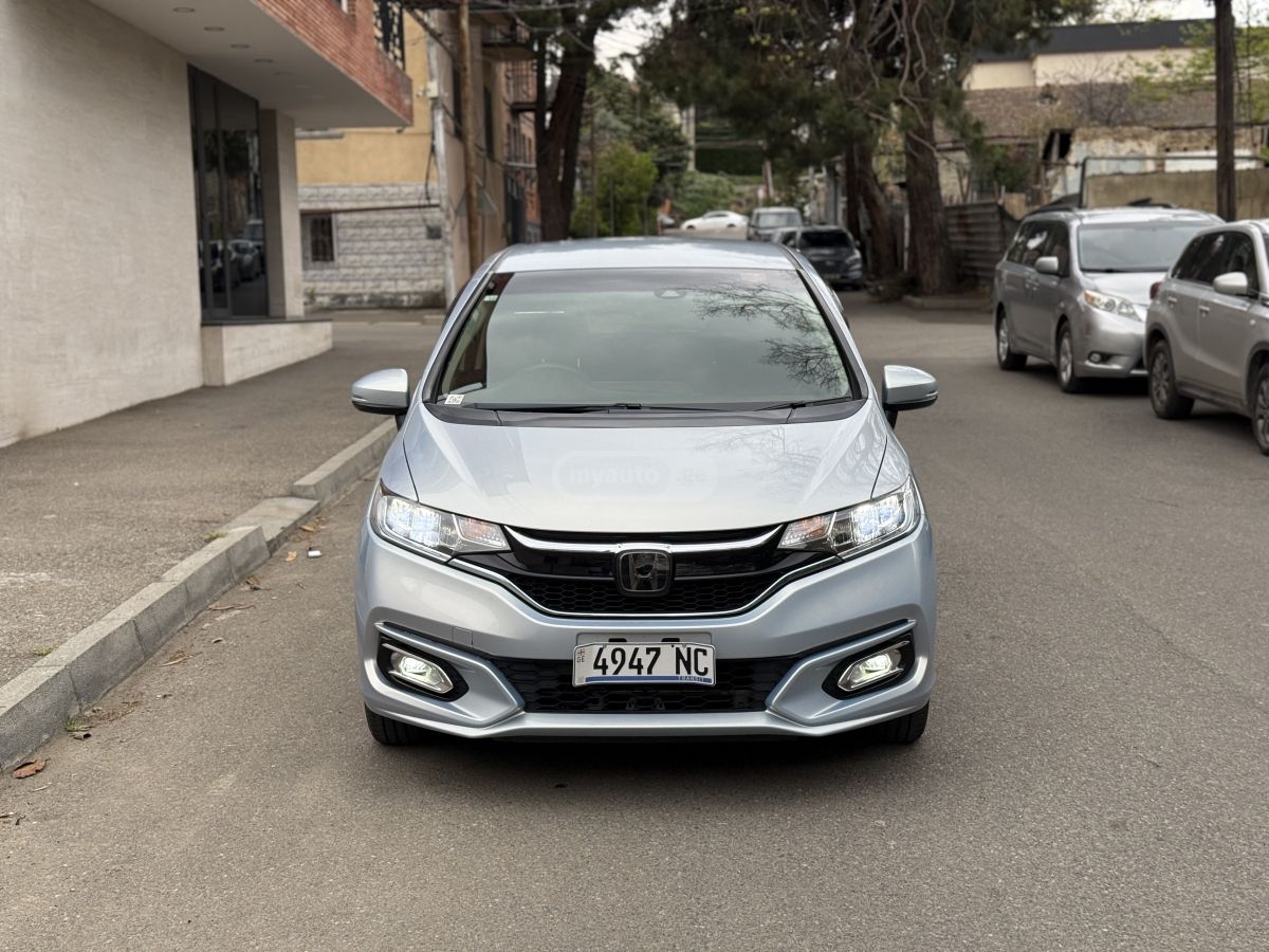 Honda FIT - фото 1