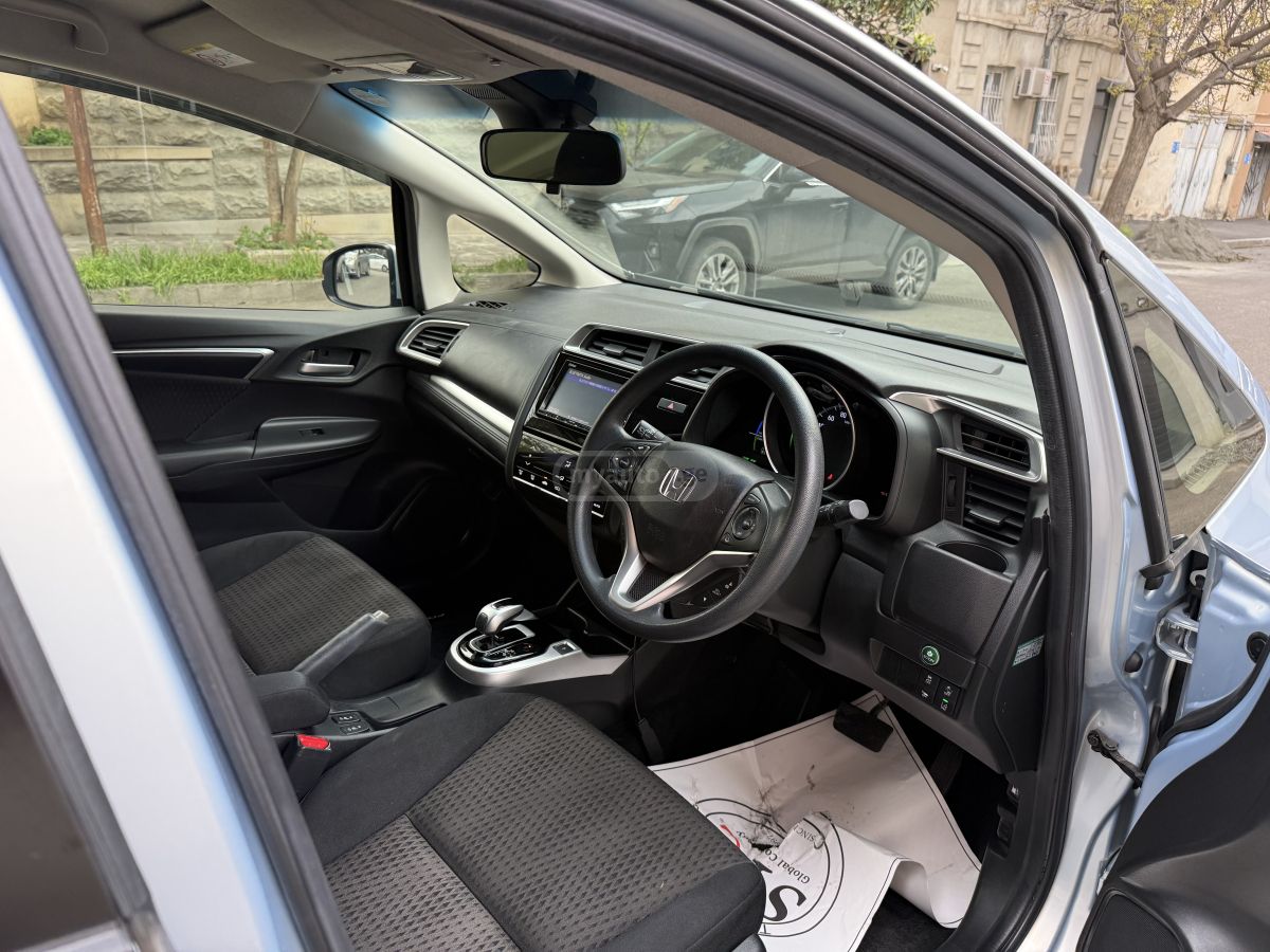 Honda FIT - фото 7