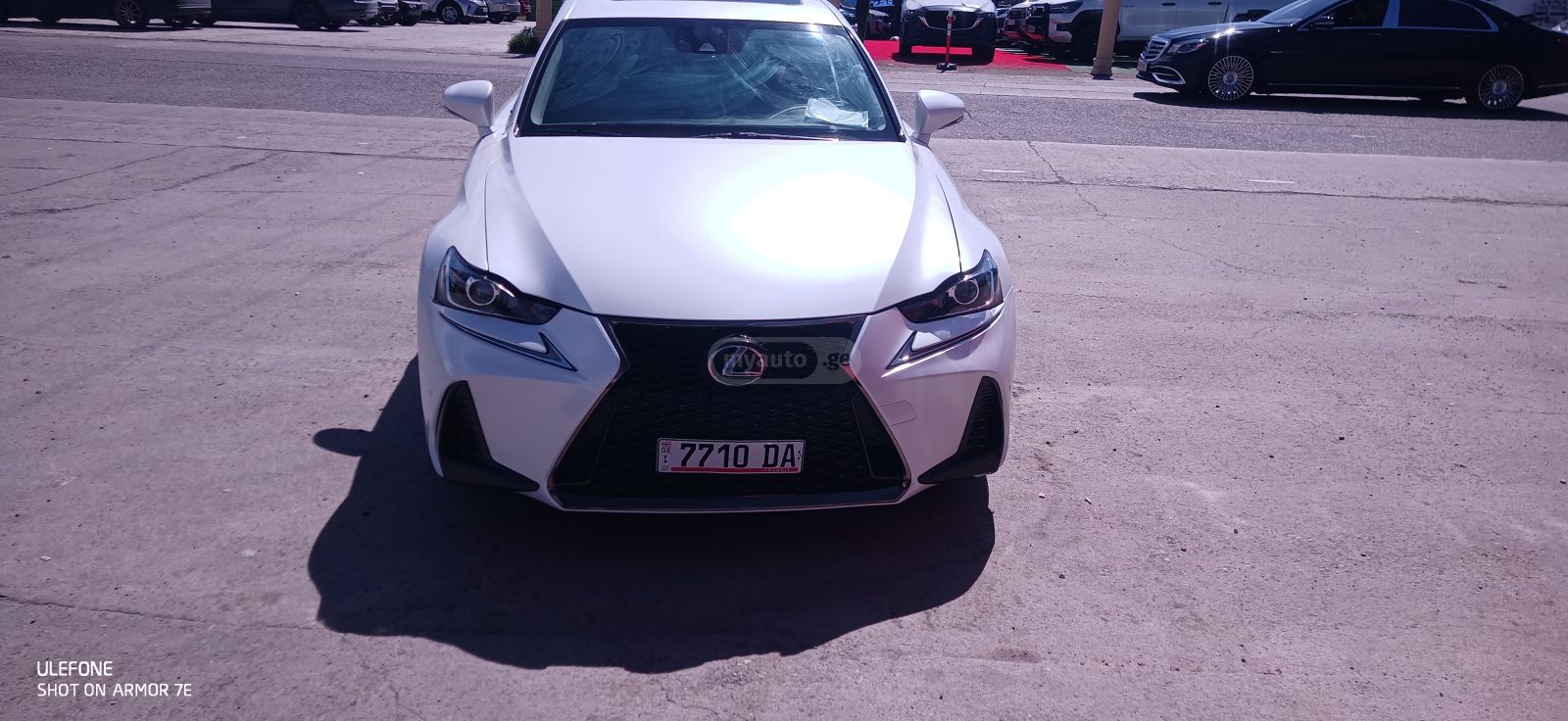 Lexus IS 300 - фото 1