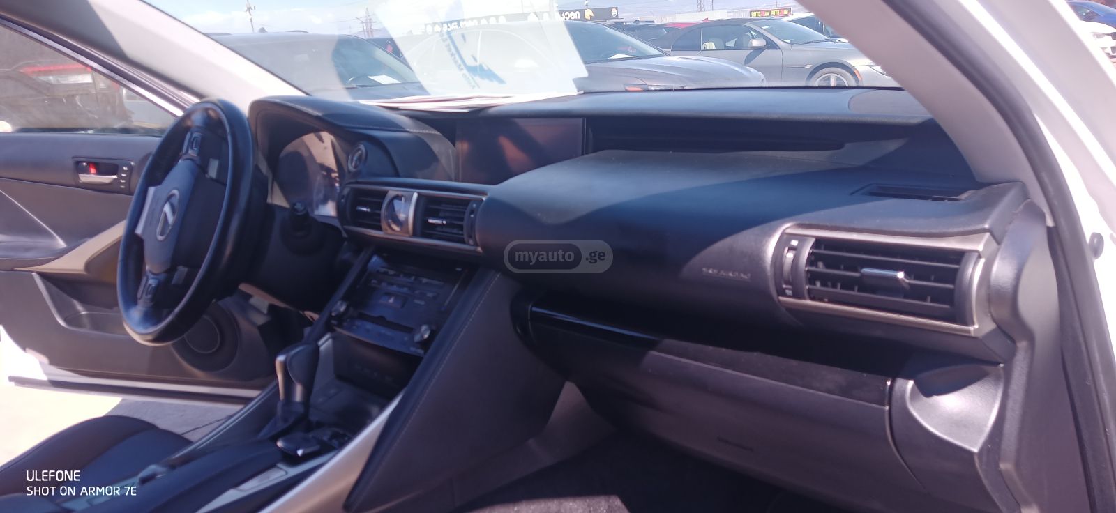 Lexus IS 300 - фото 9