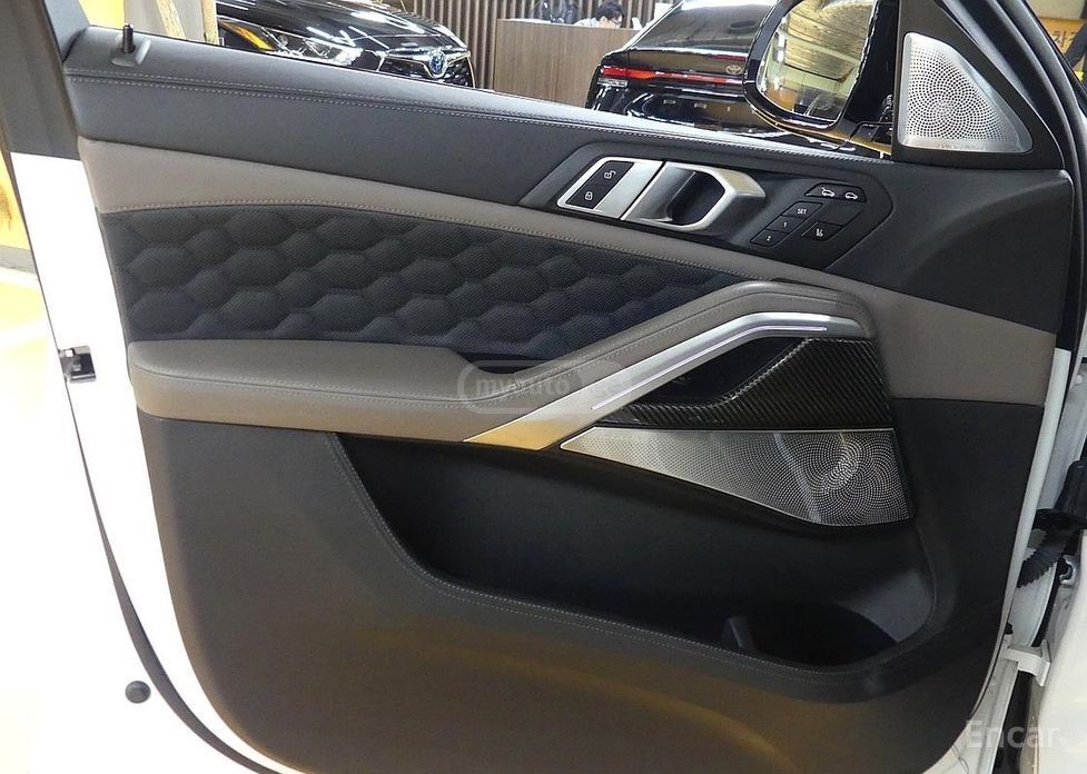 BMW X6 M - фото 10