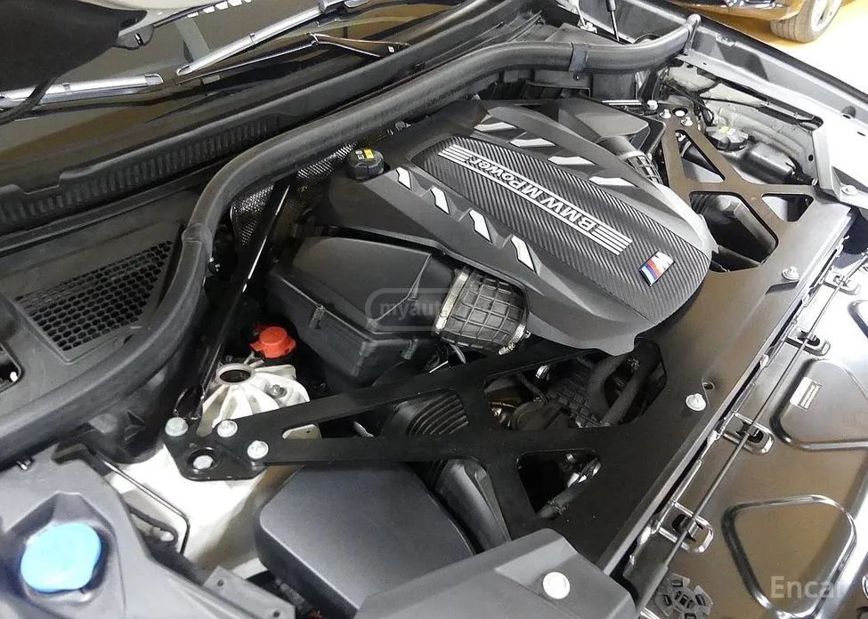 BMW X6 M - фото 5