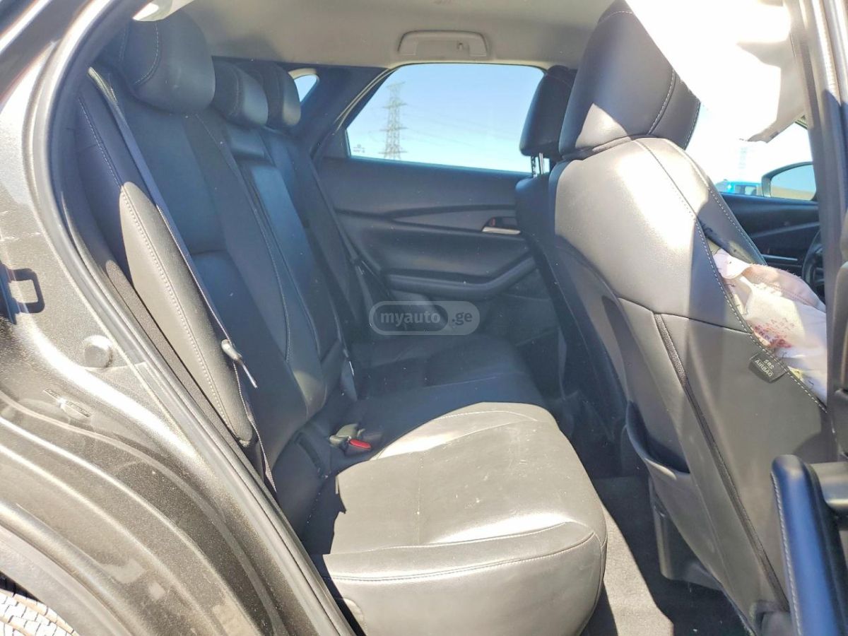 Mazda CX-30 - фото 11