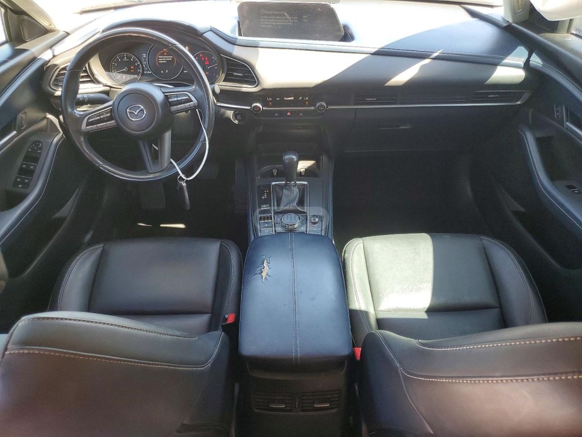 Mazda CX-30 - фото 8