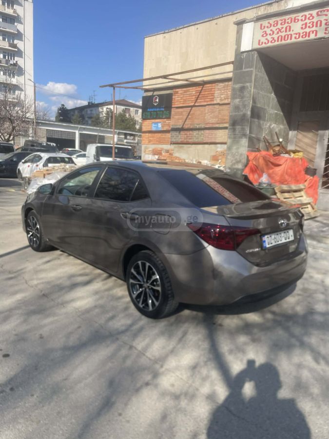 Toyota Corolla - фото 5