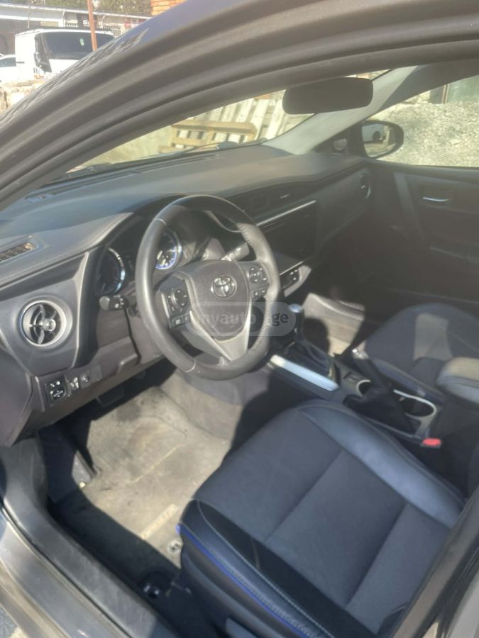 Toyota Corolla - фото 7