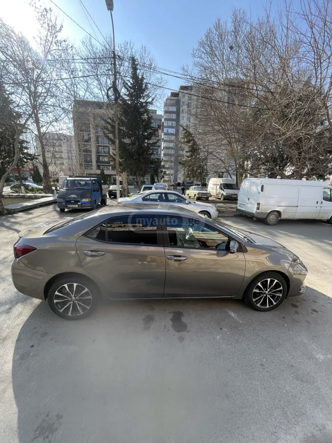 Toyota Corolla - фото 9