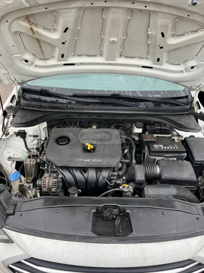 Hyundai Elantra - фото 9