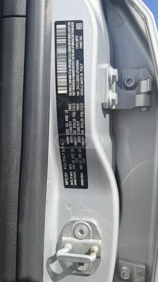 Jeep Renegade - фото 12