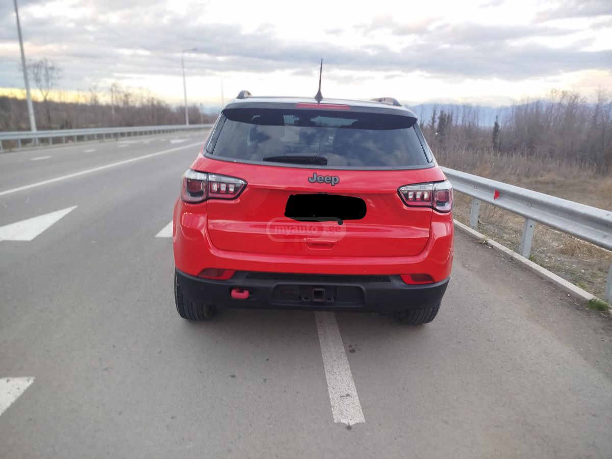 Jeep Compass - фото 4