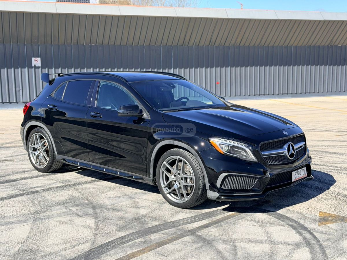 Mercedes-Benz GLA 45 AMG - фото 1