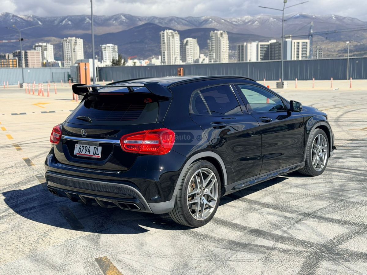 Mercedes-Benz GLA 45 AMG - фото 5