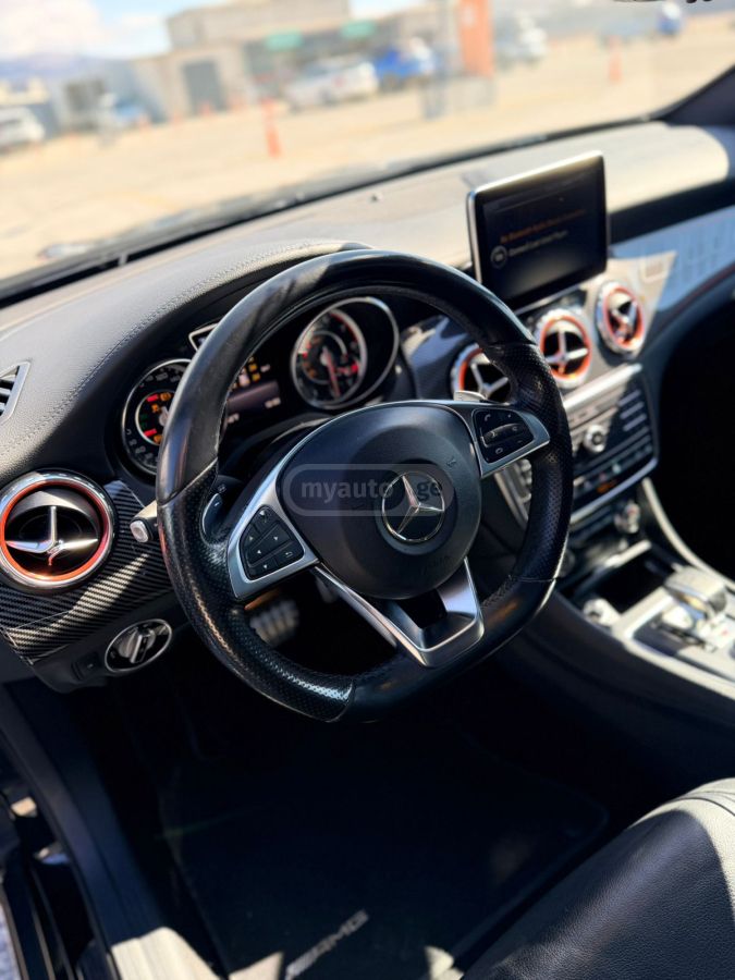 Mercedes-Benz GLA 45 AMG - фото 6