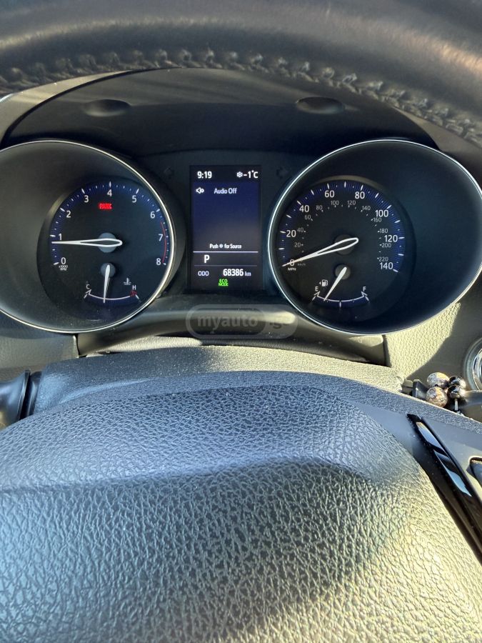 Toyota Limited 4dr Front-Wheel Drive — миниатюра 13