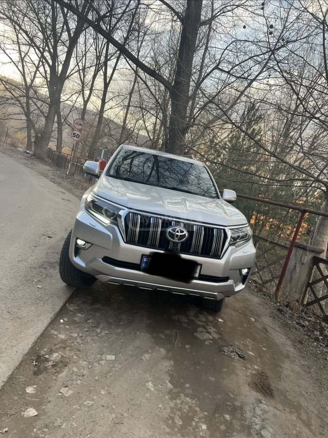 Toyota Land Cruiser Prado - фото 1