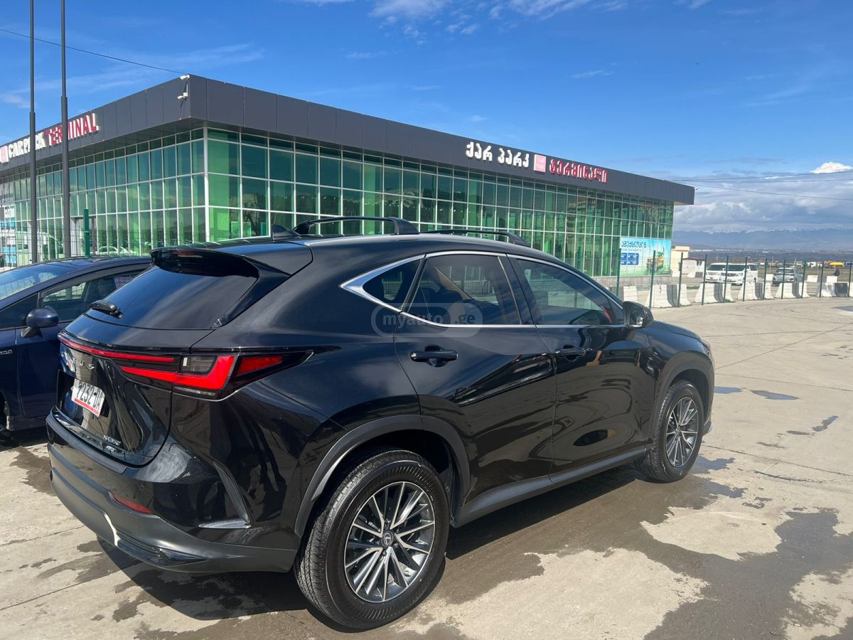 Lexus NX 350 - фото 3