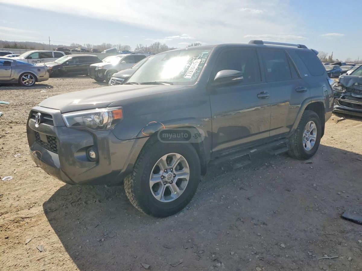 Toyota 4 Runner - фото 1