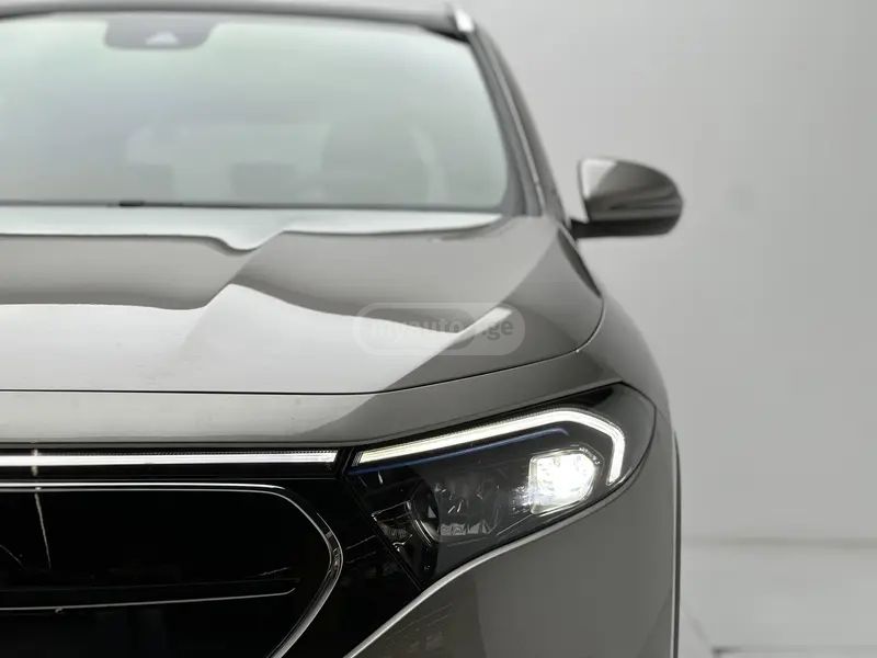 Mercedes-Benz EQA 300 2022 — миниатюра 9