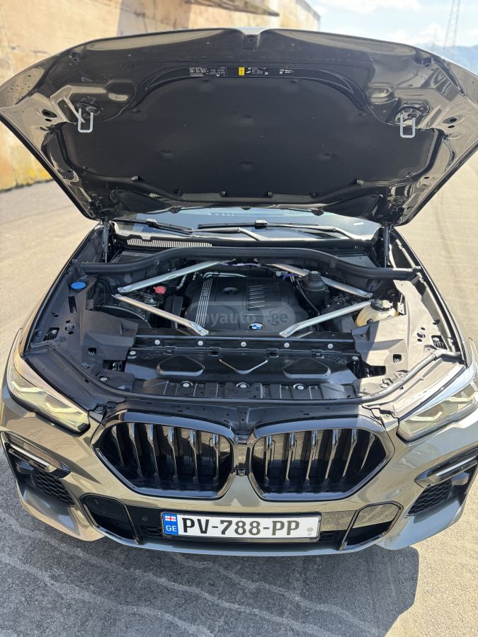 BMW X6 - фото 12