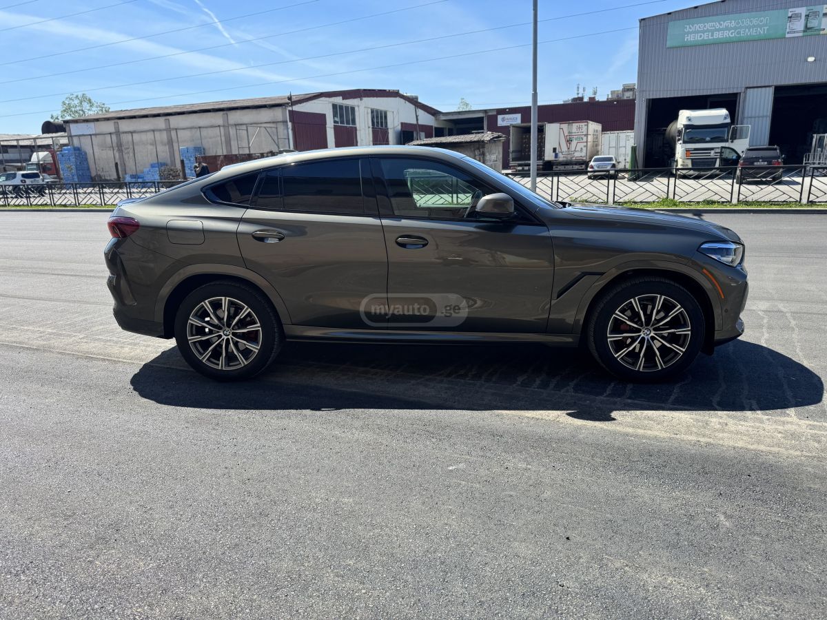 BMW X6 - фото 3