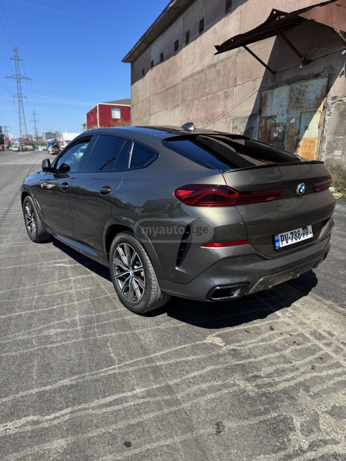 BMW X6 - фото 5