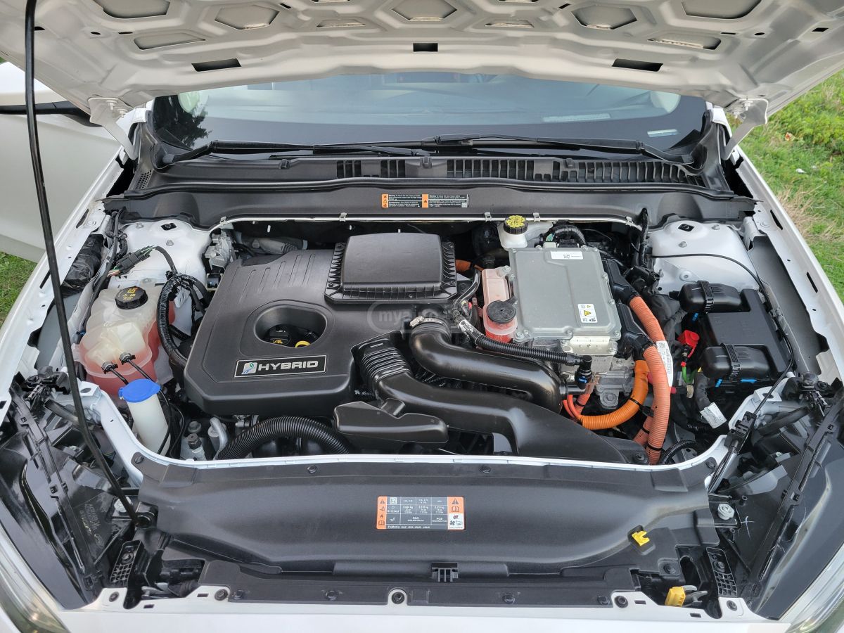 Ford Fusion - фото 10