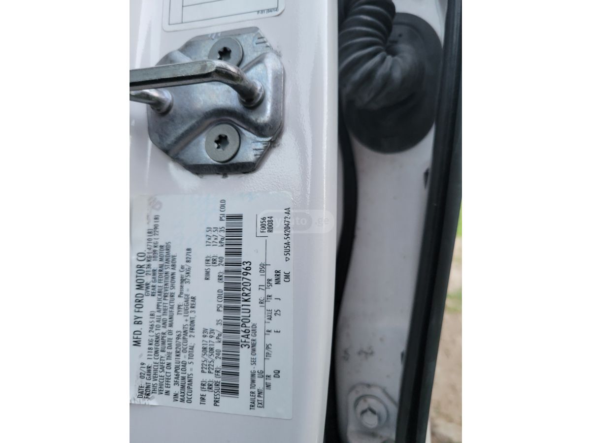 Ford Fusion - фото 6