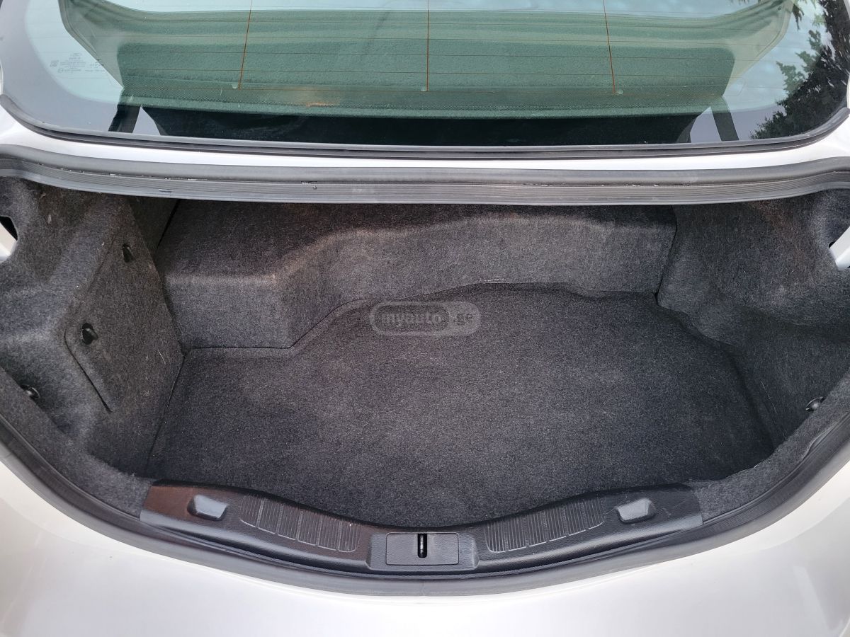 Ford Fusion - фото 7