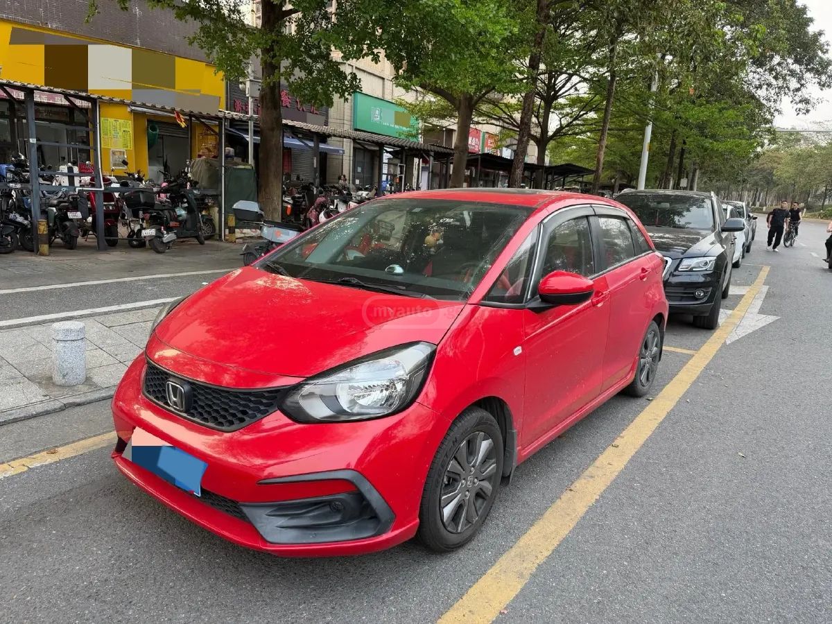 Honda FIT - фото 1