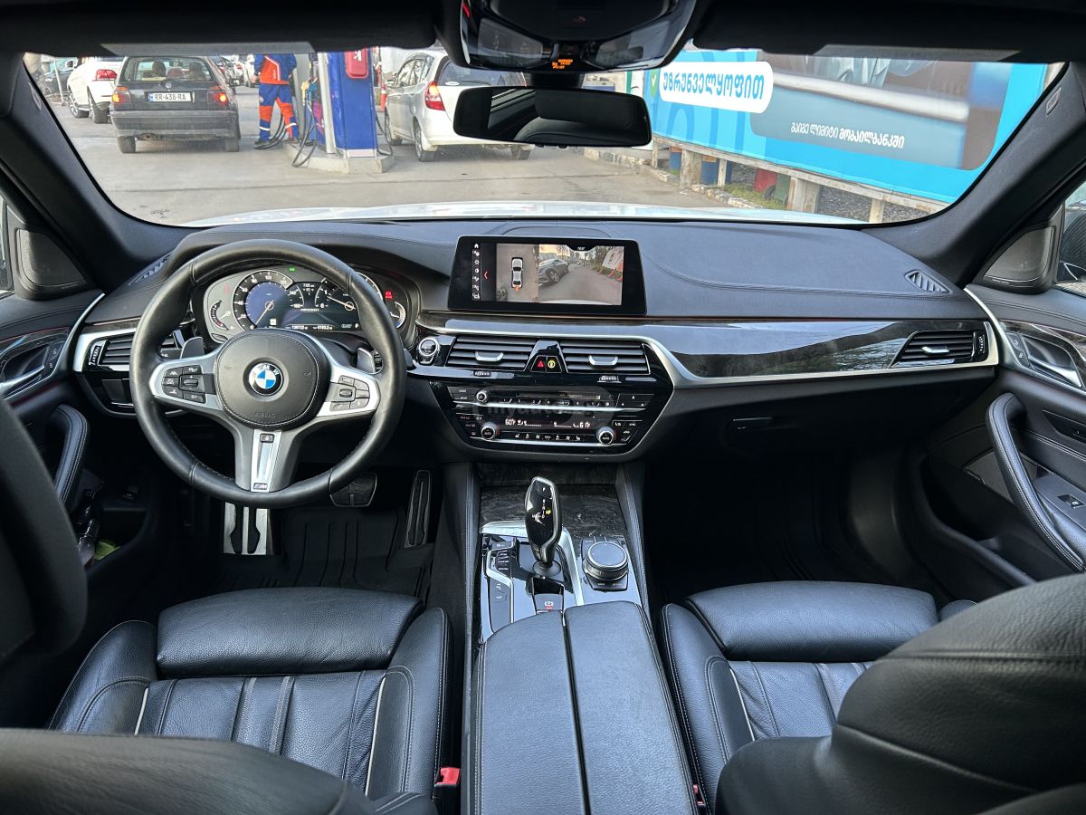 BMW M550 - фото 9
