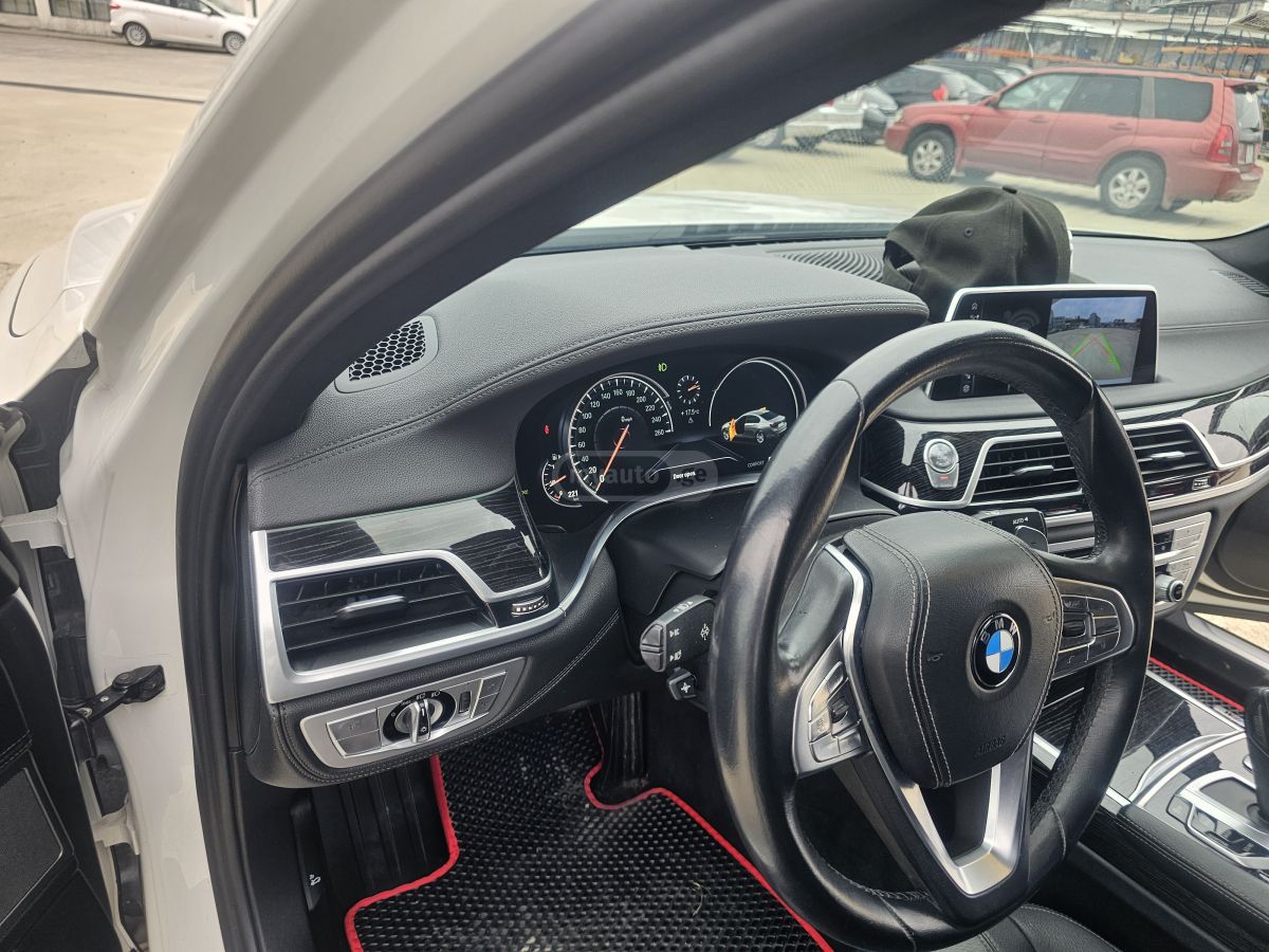 BMW 740 - фото 3