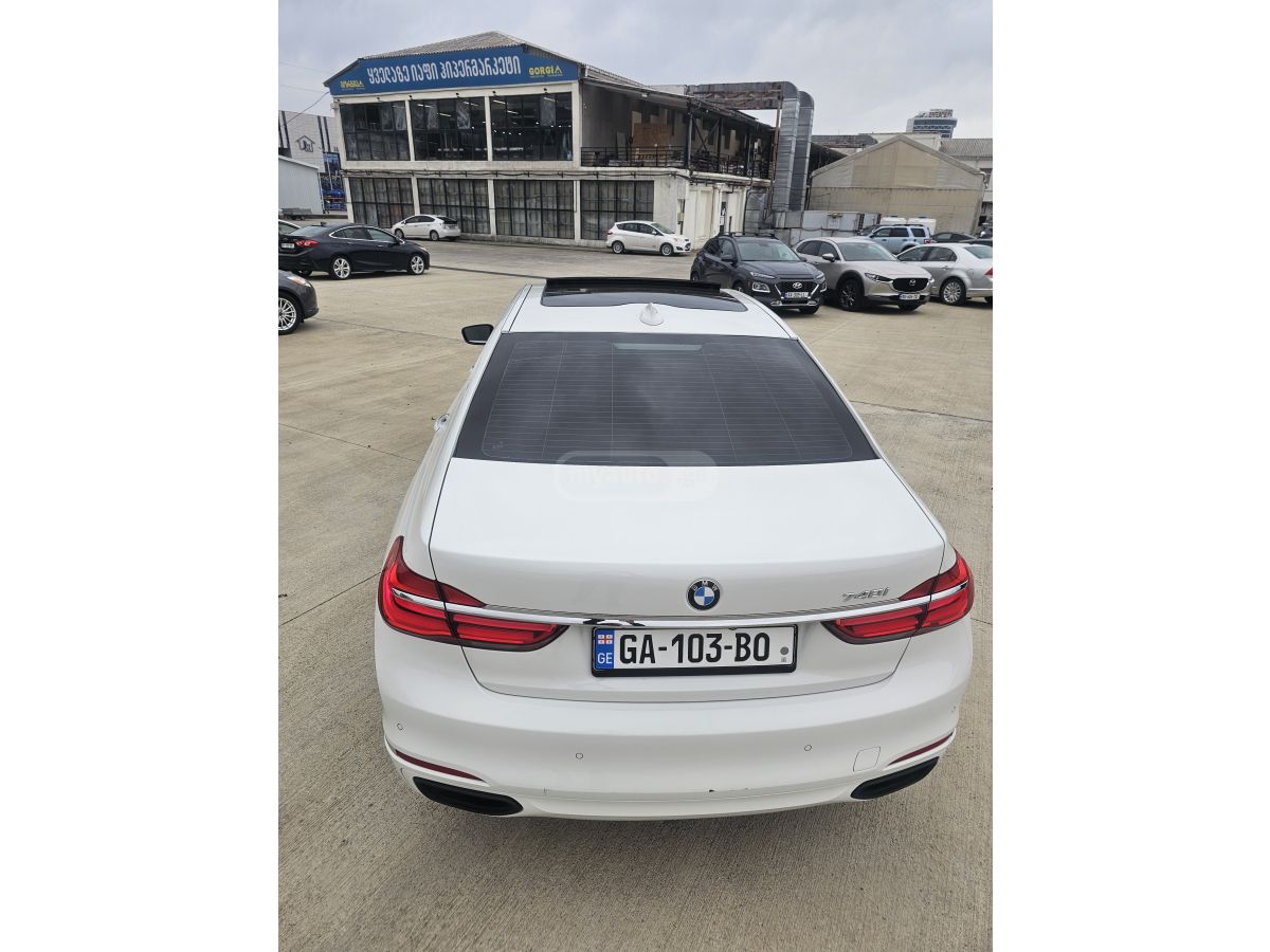 BMW 740 - фото 6