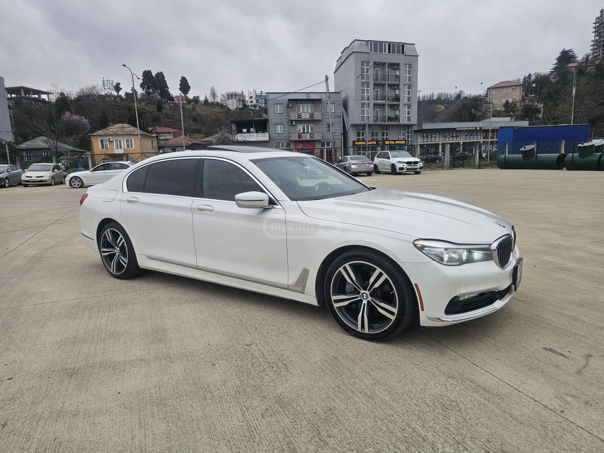 BMW 740 - фото 9