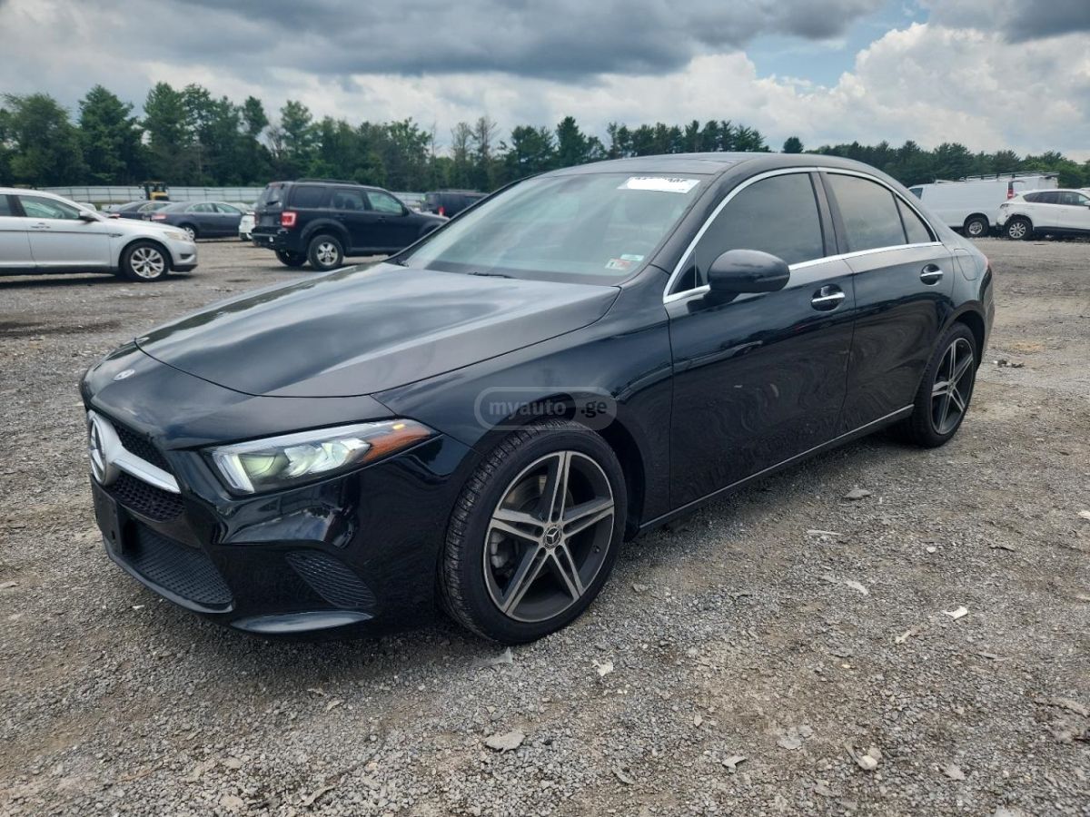 Mercedes-Benz A 220 2020 — миниатюра 1