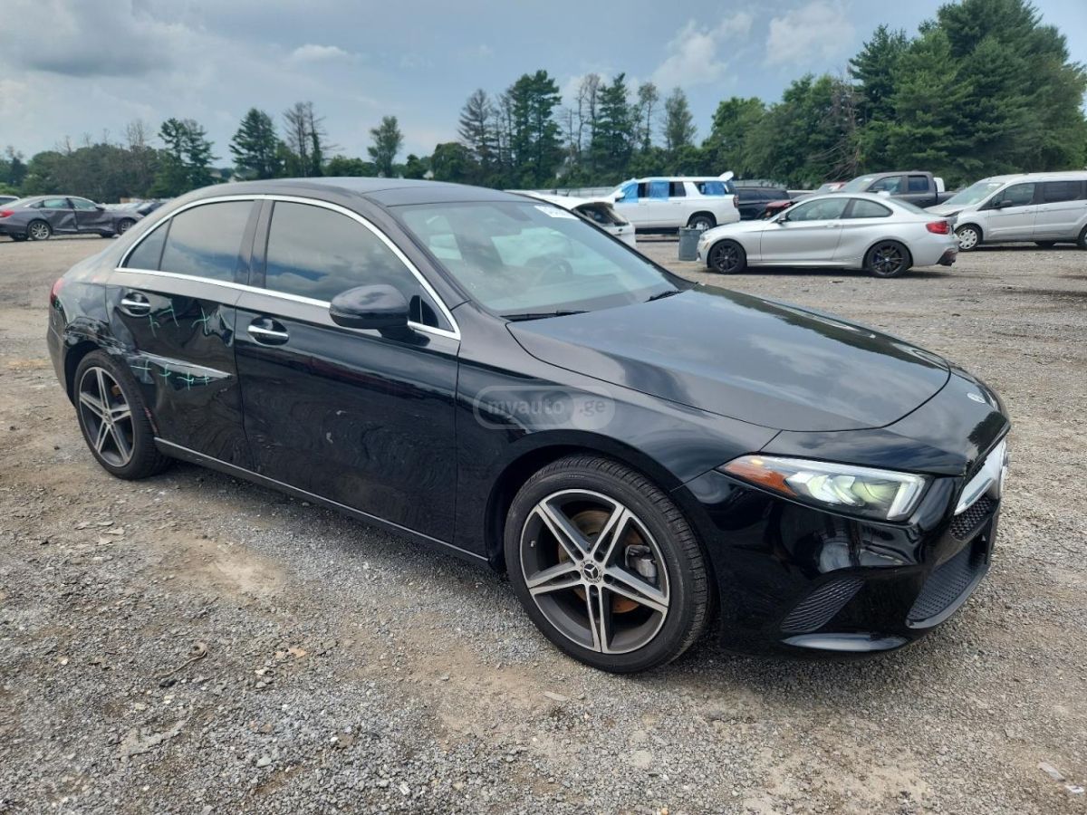 Mercedes-Benz A 220 2020 — миниатюра 4