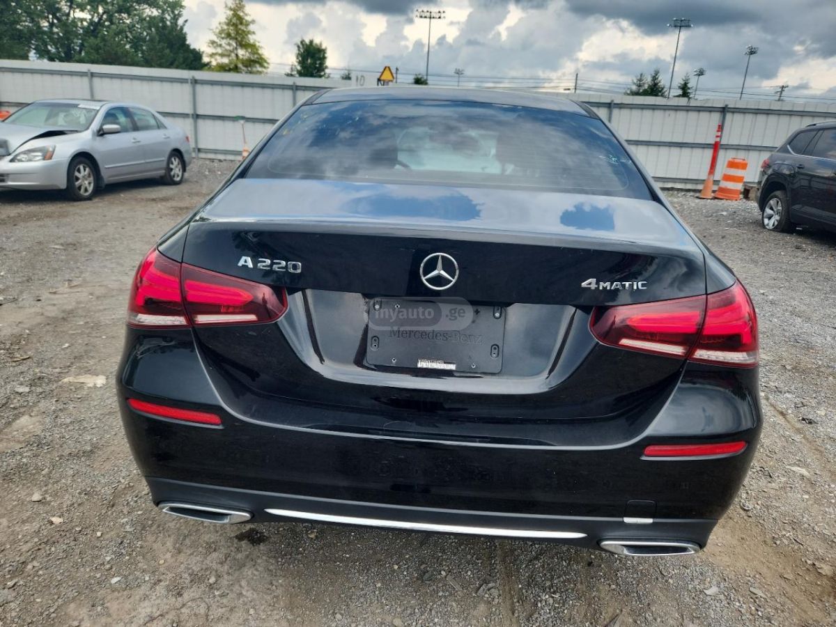 Mercedes-Benz A 220 2020 — миниатюра 6