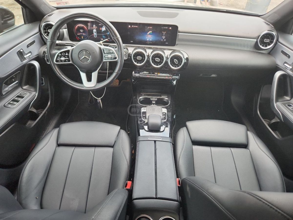 Mercedes-Benz A 220 2020 — миниатюра 8