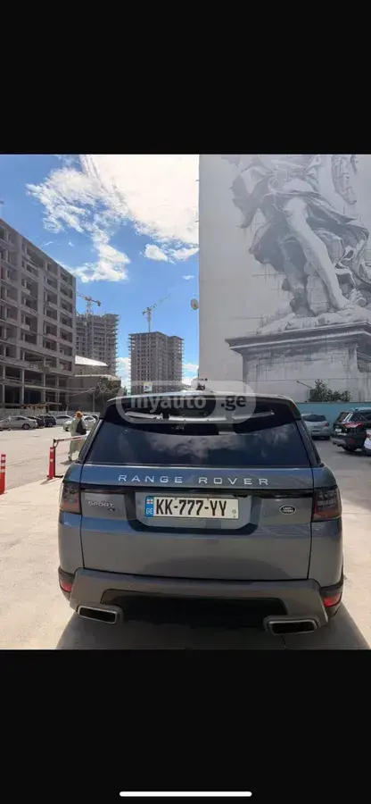 نمای دیگر Land Rover 2020