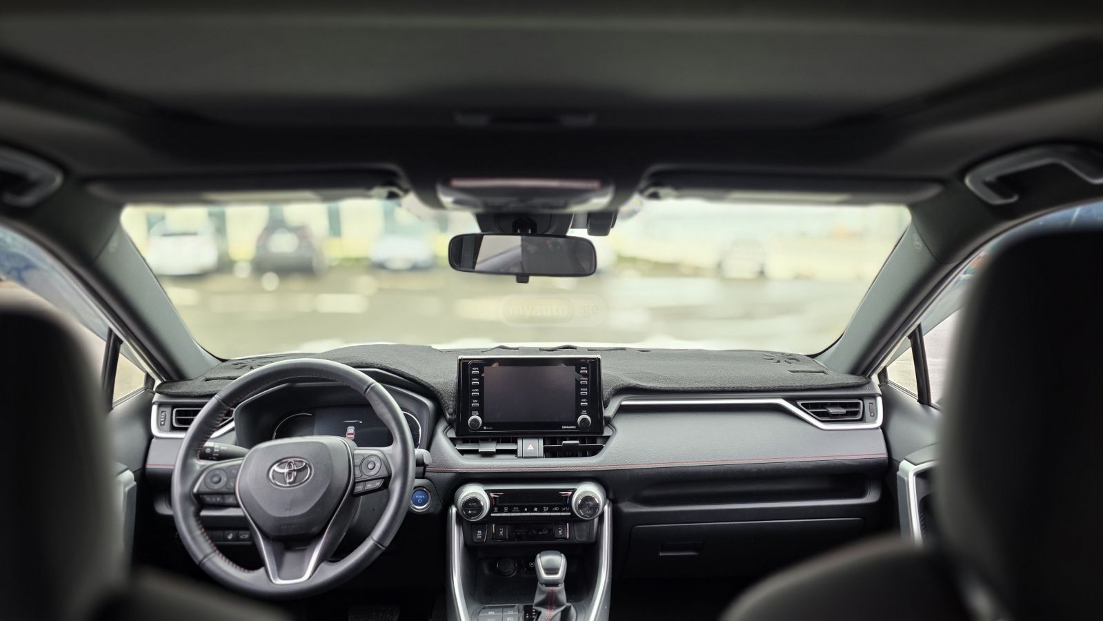 Toyota RAV 4 - фото 6